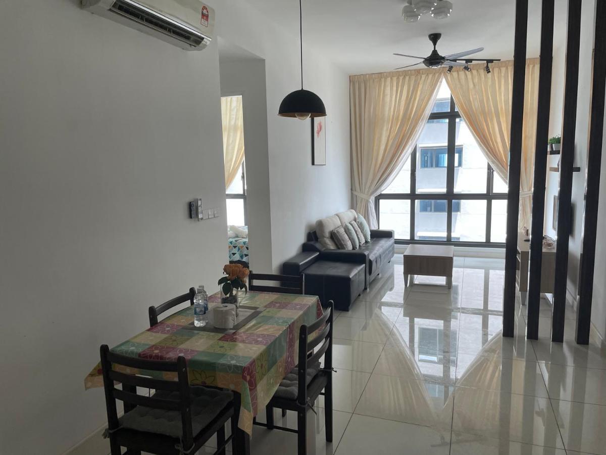 2 Bedroom Apartment @Setia Sky 88 Джохор Бахру Екстериор снимка