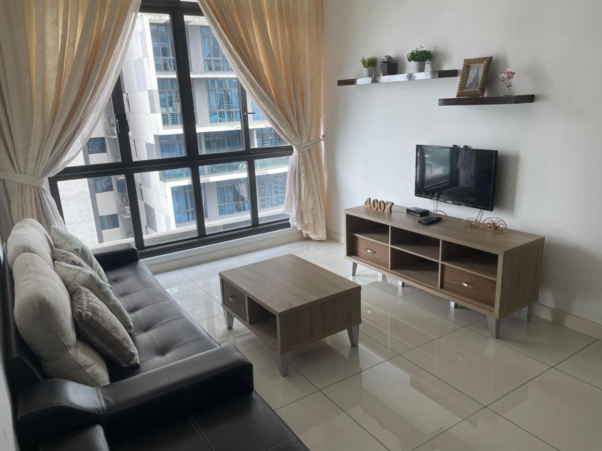 2 Bedroom Apartment @Setia Sky 88 Джохор Бахру Екстериор снимка