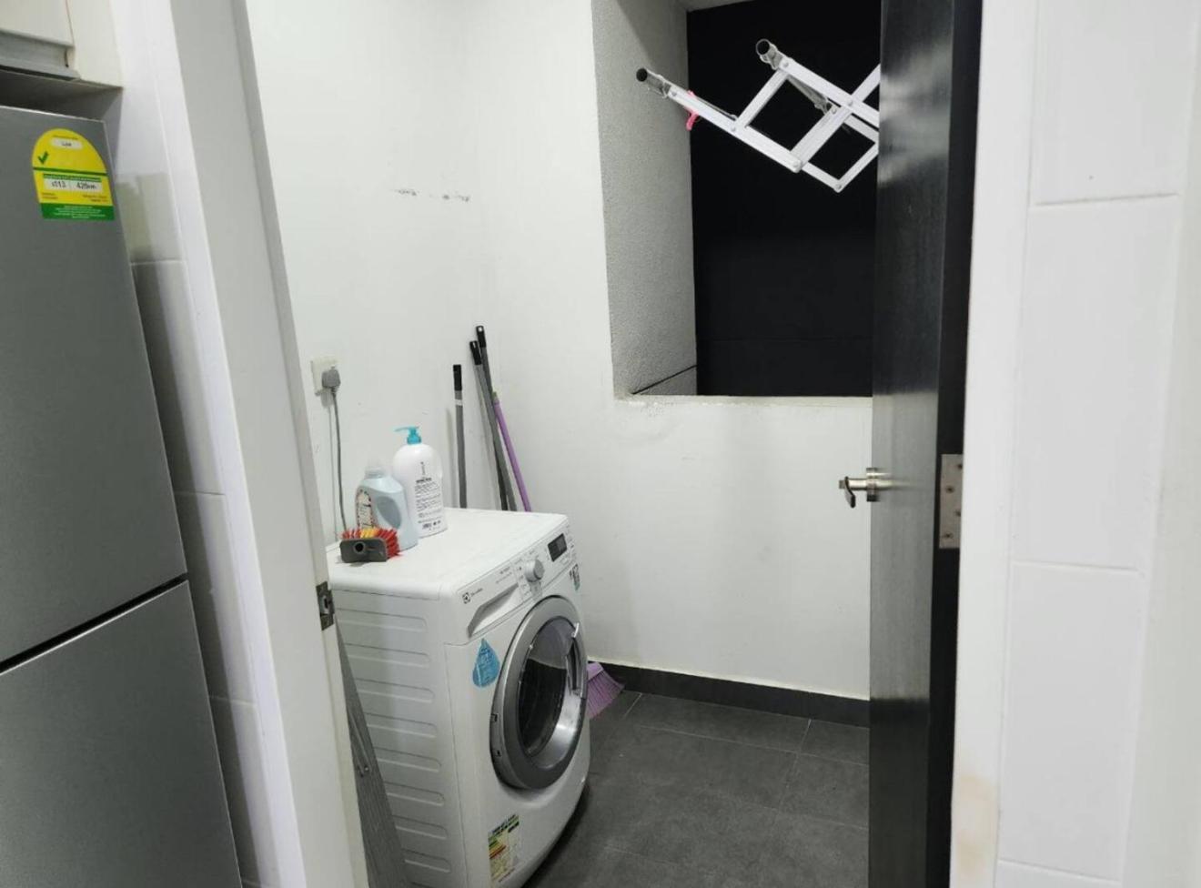 2 Bedroom Apartment @Setia Sky 88 Джохор Бахру Екстериор снимка